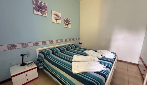 Apartment for 2 people - 1 bedroom - Air-conditioned - Terrace