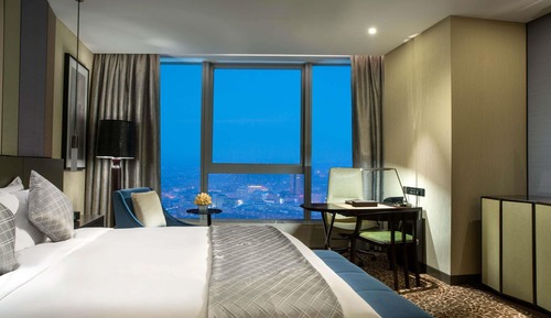 Superior Room, 1 King Bed, City View