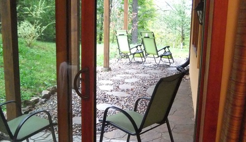 Comfort Room, 1 Queen Bed, Terrace, Garden View