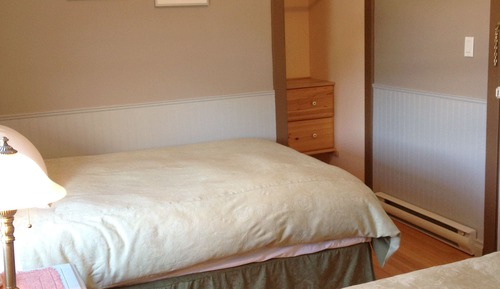 Classic Room (1 Double and 1 Single Bed)