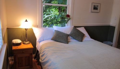 Classic Room, 1 Queen Bed