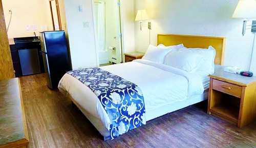 Room, 1 Queen Bed, Smoking
