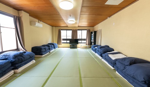 Large Japanese Style Room for Max 10 Guests