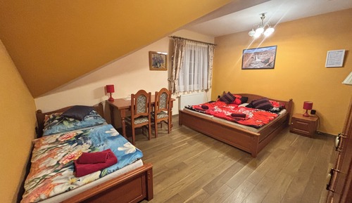 Standard Triple Room, Private Bathroom