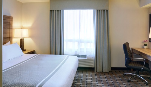 Comfort Room, 1 King Bed, Accessible