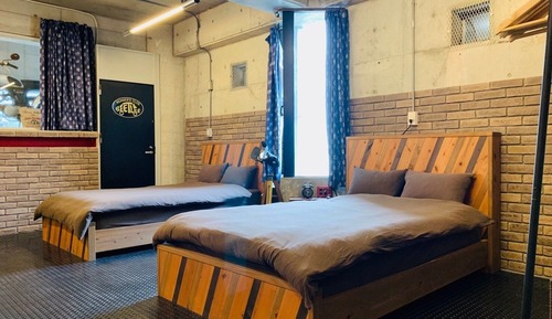 Deluxe Apartment (The Yard)
