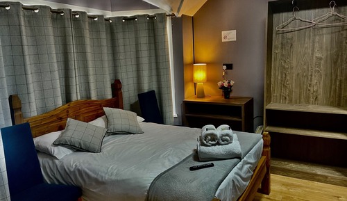 Double room with ensuite