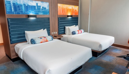 Breezy, Room, 2 Double Beds
