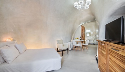 Studio (SPILIES L)