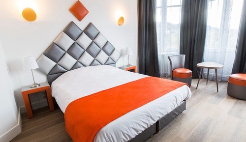 Superior Double Room, Ensuite, Mountain View