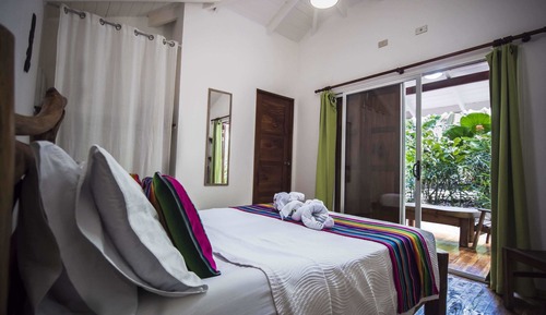 Bungalow, 1 Queen Bed