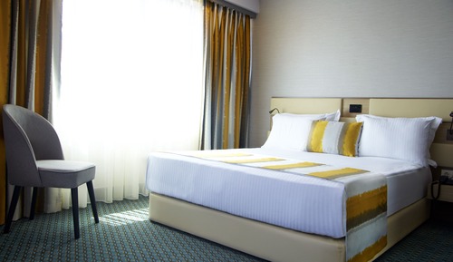 Queen Suite