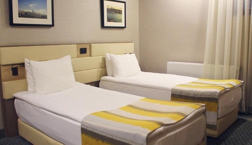Economy Twin Room