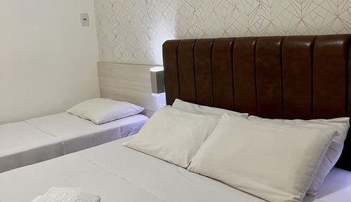 Comfort Room (cama queen size)