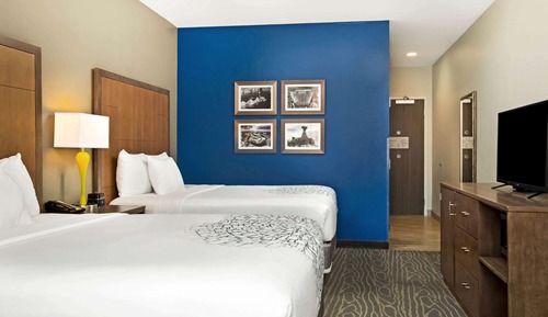 Room, 2 Queen Beds, Accessible, Non Smoking (Mobility/Hearing)