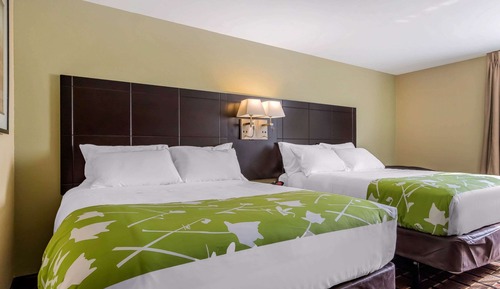 Standard Room, 2 Queen Beds, Non Smoking
