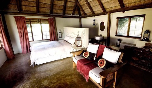 Deluxe Bungalow, 1 Bedroom (Figtree Lodge)