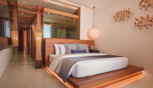 Honeymoon Room