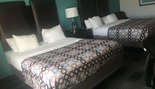 Room, 2 Queen Beds, Non Smoking