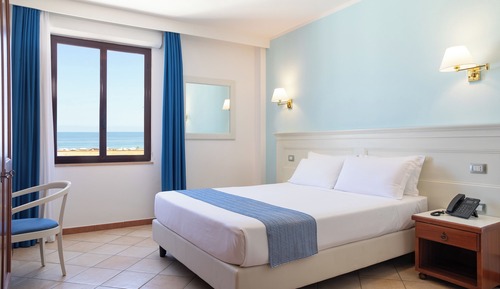 Comfort Room, 1 Queen Bed, Non Smoking