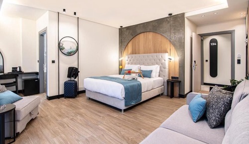 Executive Suite