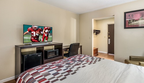 Deluxe Room, 1 Queen Bed, Non Smoking