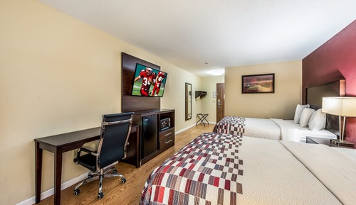 Deluxe Room, 2 Queen Beds, Non Smoking