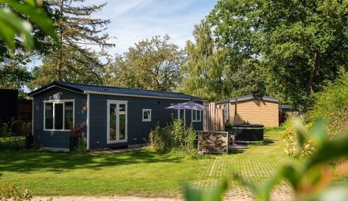 Bungalette basis met hottub I 4 personen