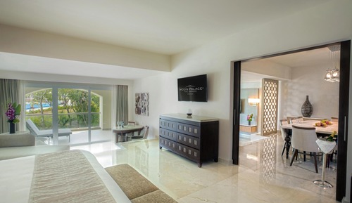 Grand Governor Suite - King Size Bed