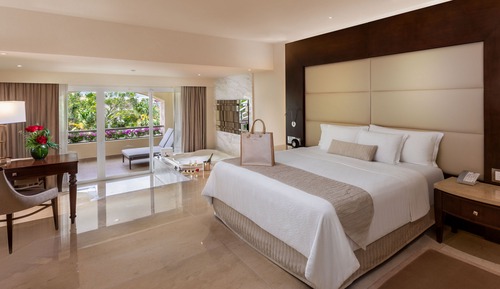 Grand Honeymoon Suite - King Size Bed