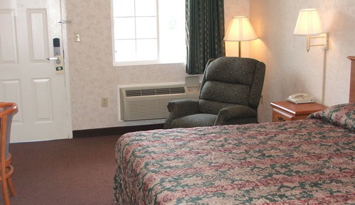 Deluxe Room, 1 King Bed, Smoking