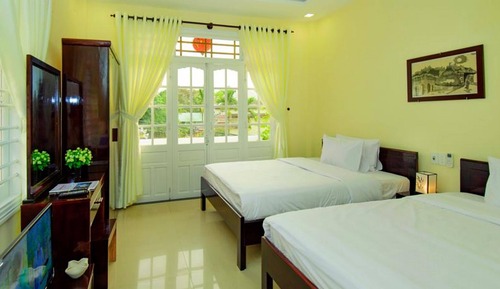 Family Room, 2 Bedrooms, Balcony, Garden View