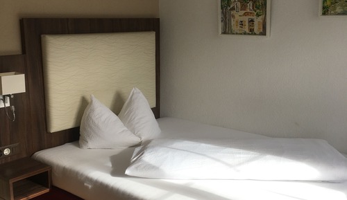 Standard Single Room, 1 Twin Bed, Non Smoking, Hill View