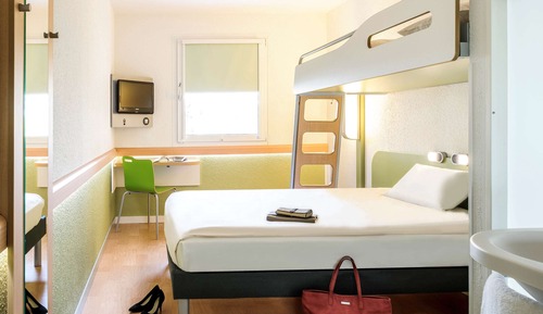 Triple Room, Multiple Beds