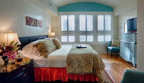 Granada Room
