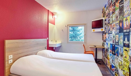 Room, 2 Twin Beds (Side Car)