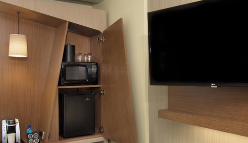 Suite, 1 Bedroom, Corner (Mobility Accessible, Tub)