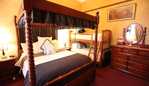 Luxury Suite, Multiple Beds, Garden View