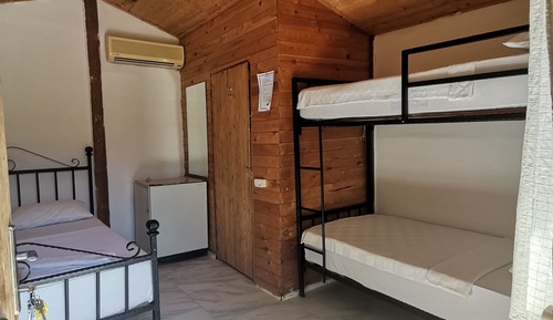 Bungalow (4 People )