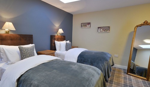 Suite, Ensuite