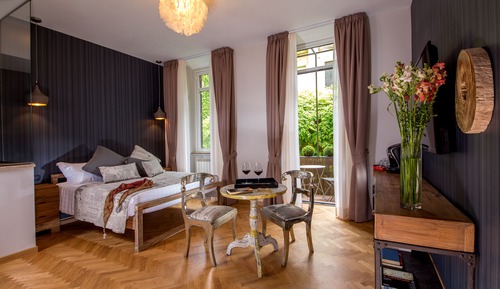 Deluxe Suite, Balcony