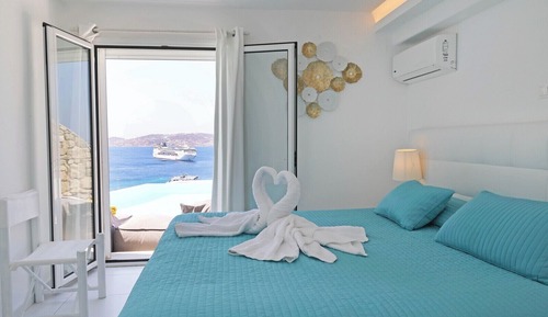 Deluxe Apartment, 3 Bedrooms, Private Pool, Oceanfront