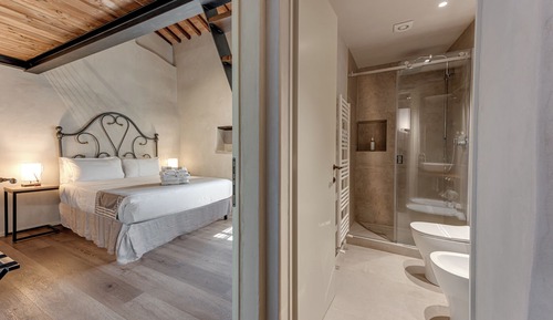Signature Room (Double King Deluxe 28 sq m2 Piazzola)