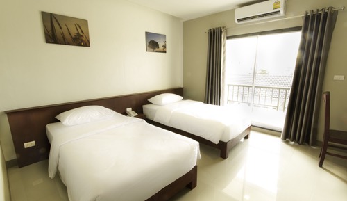 Twin Room, 2 Twin Beds, Non Smoking, Private Bathroom