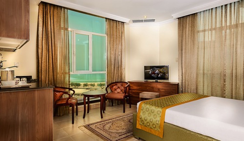 Standard Room, 1 King Bed, Sea View
