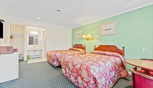 Classic Double Room, 2 Double Beds, Pool View