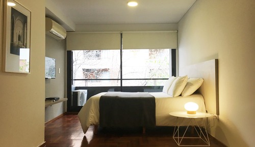Deluxe Studio