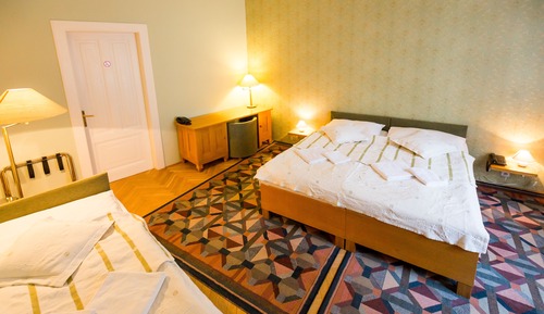 Gallery Triple Room