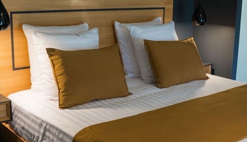 Luxury Suite, 1 Bedroom, Jetted Tub (Elegance)