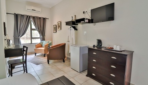 Deluxe Room, 1 King Bed